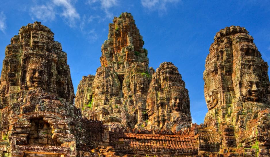 Angkor Helicopter Tour - Cambodianprivatetours.com